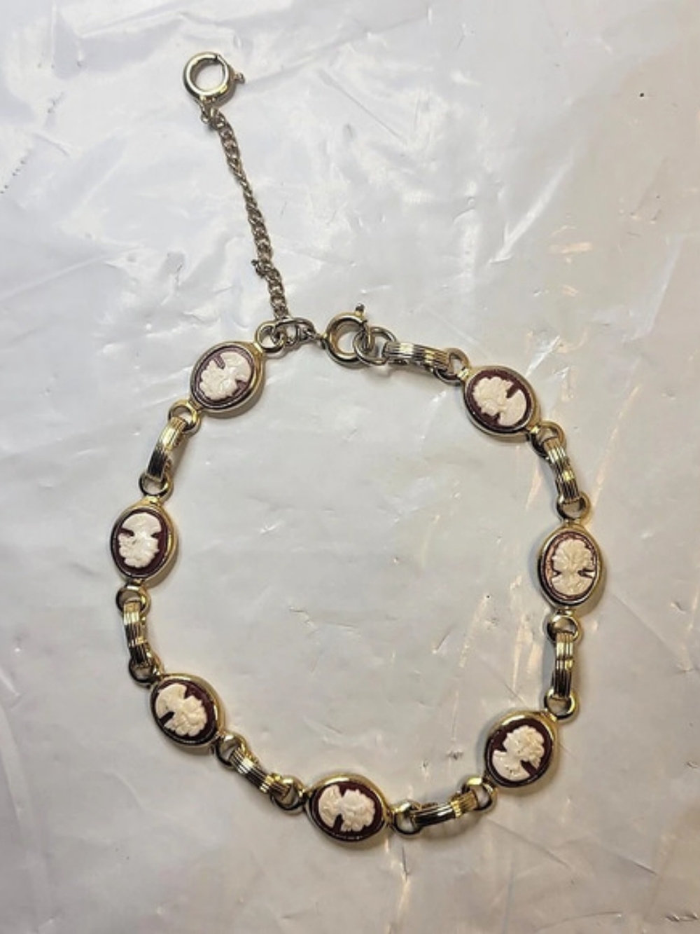Vtg Mid Century Gold Tone Carved Faux Cameo Panel Link Bracelet (C20)